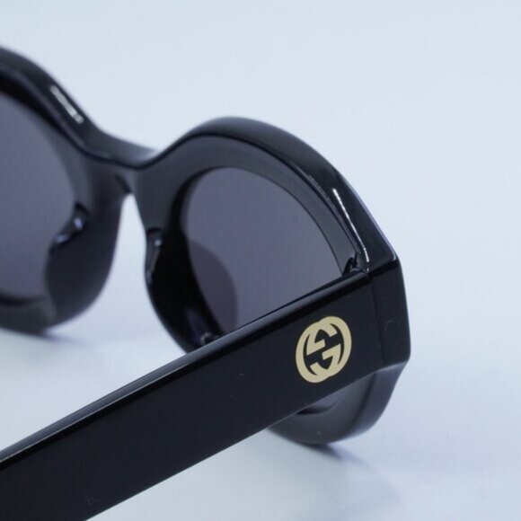 Gucci GG1579S 001 Sunglasses Shiny Black Oval Frame, Grey Lenses - Picture 4 of 10